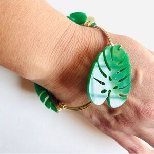 Ellie’s Jade Green Tropical Leaf Gold Wire Bracelet